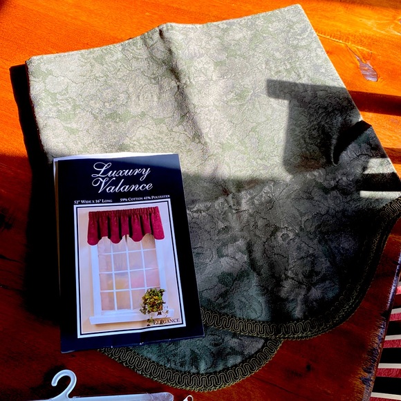 Brand new valance - Picture 2 of 6